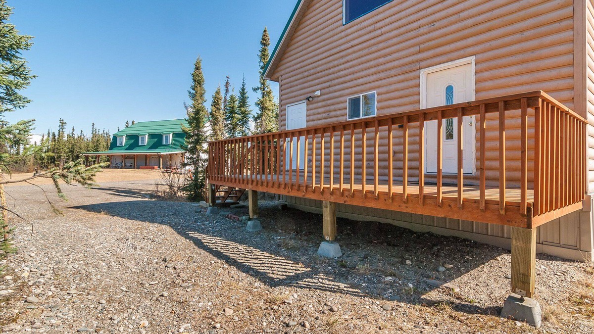 Salcha Cabin | Aurora Lodge, Aurora Nights Restaurant
