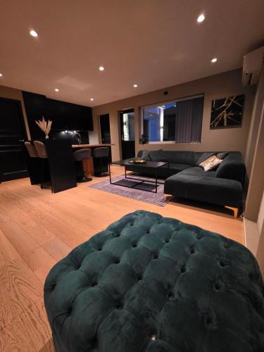 Tromsdalen Apartment | Aurora View Apartment - FREE Parking & Near Attractions - Winter Stay Offer Now!