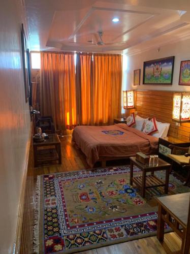 Dharamshala Hotel | Auspiscious Him View Hotel