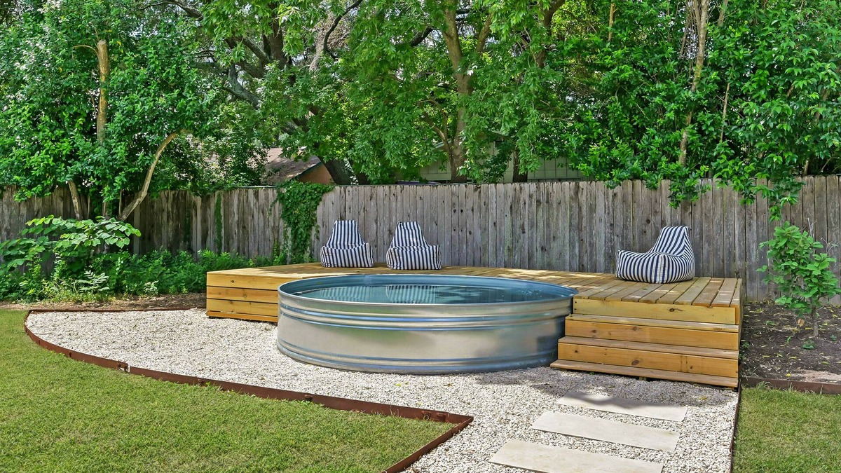 South Manchaca House | Austin Oasis – Zilker, Downtown, Pool, 3 Bedroom