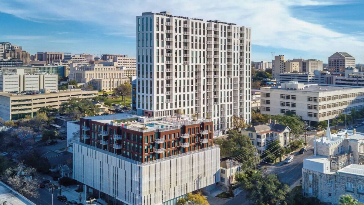 Civic District Condo | Austin Resort Studio Suite Friday Check-In