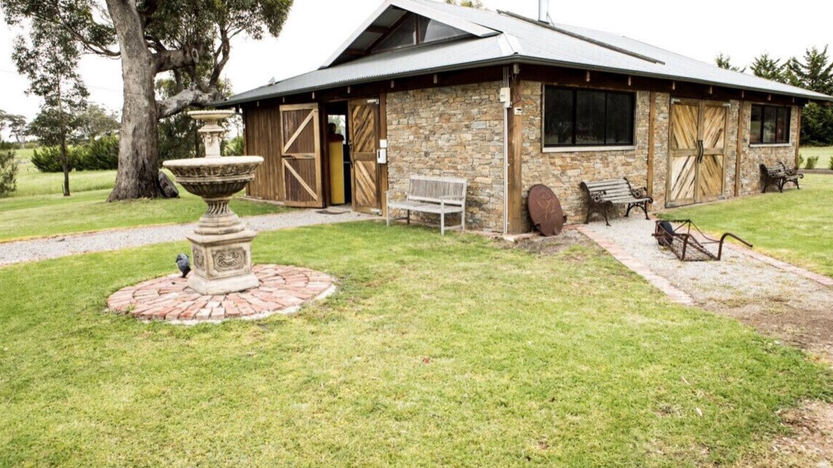 Wildwood House | Australian Country Retreat – Serenity & Bliss, 8 min to Melb Airport