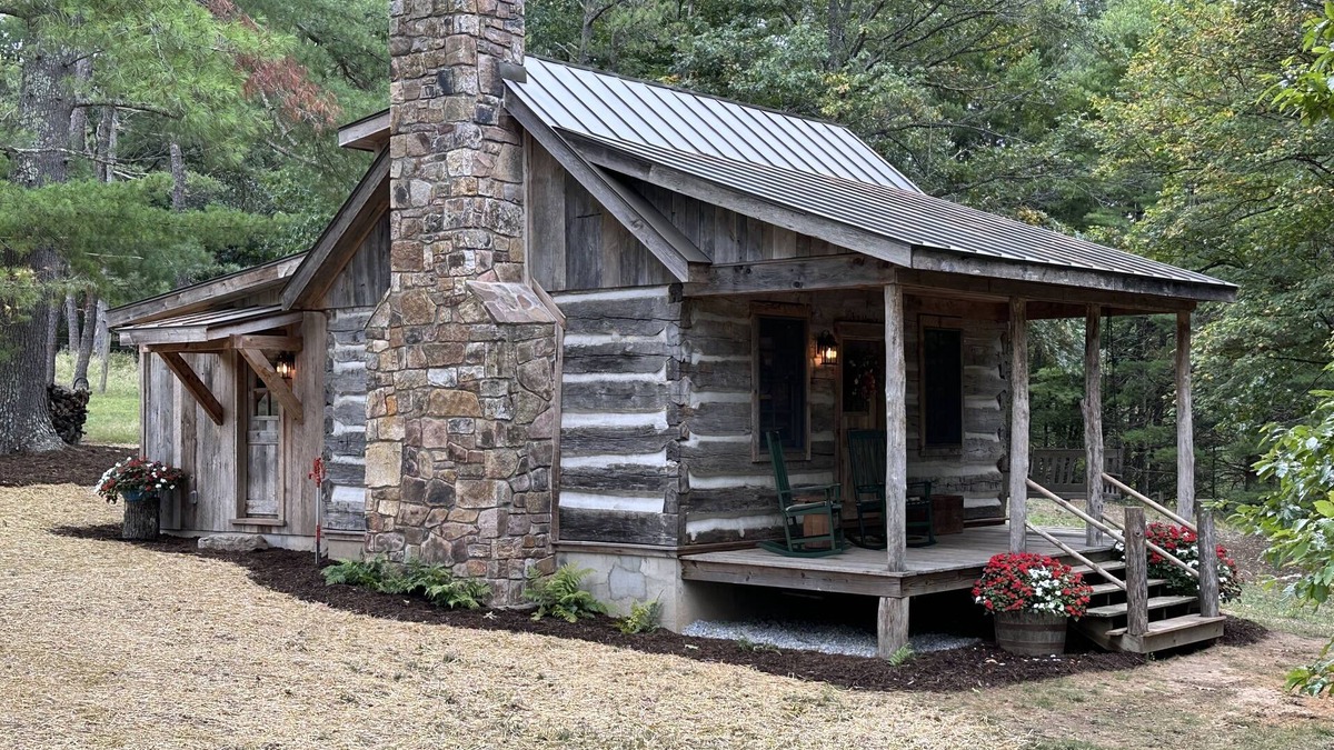McDowell Cabin | Authentic 1850's log cabin totally renovated