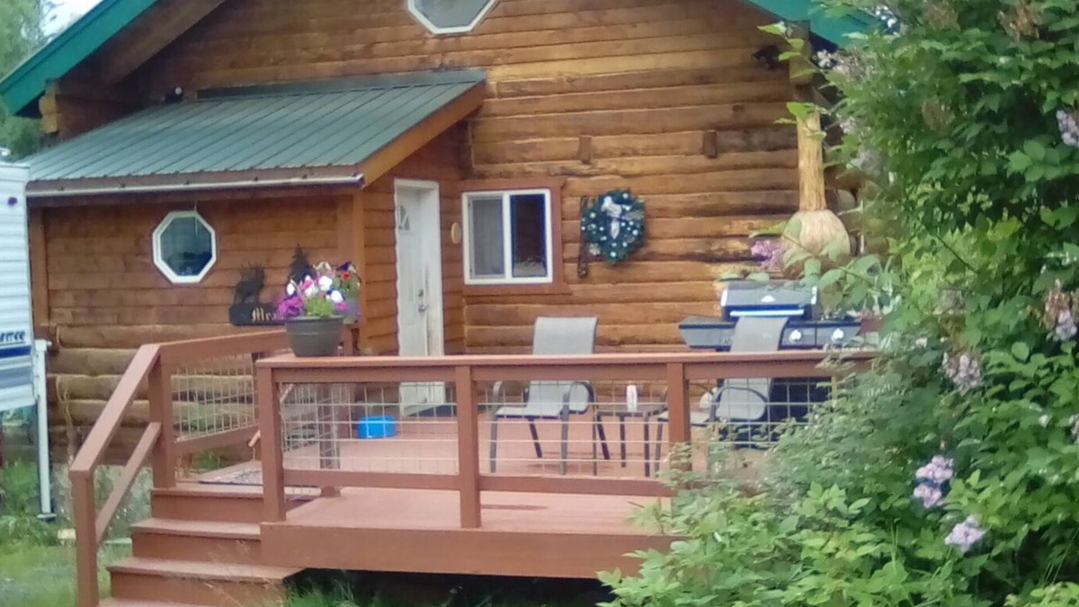 Talkeetna Cabin | Authentic Alaskan Log Cabin