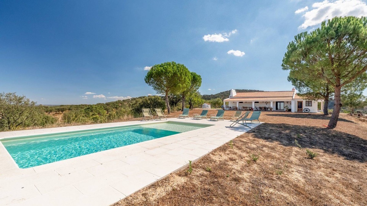 Arraiolos Apartment | Authentic Alentejo Farmhouse