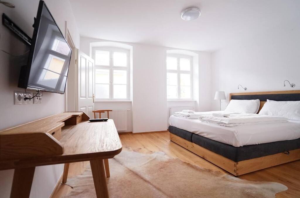 Modling Apartment | Authentic Austrian Flat in the South of Vienna