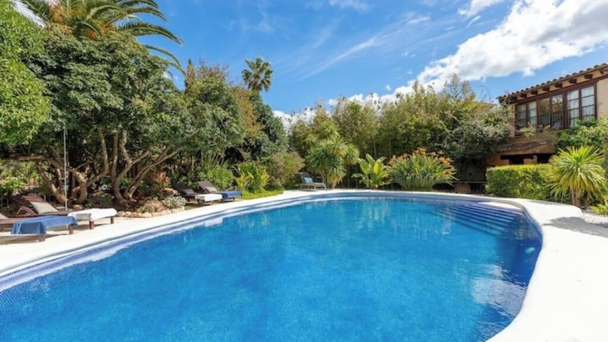 Santa Maria del Cami House | Authentic 5★ Finca near Palma - Mediterranean luxury & oasis of peace from the 19th century.