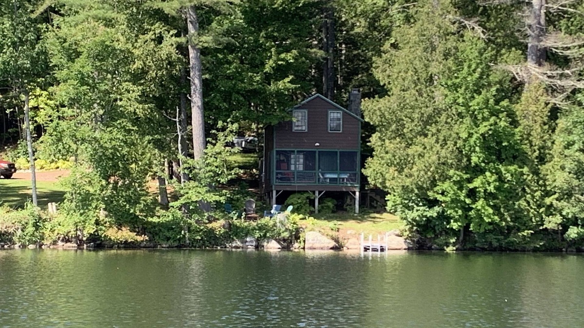 Fayette Cabin | Authentic Maine Cabin on Echo Lake