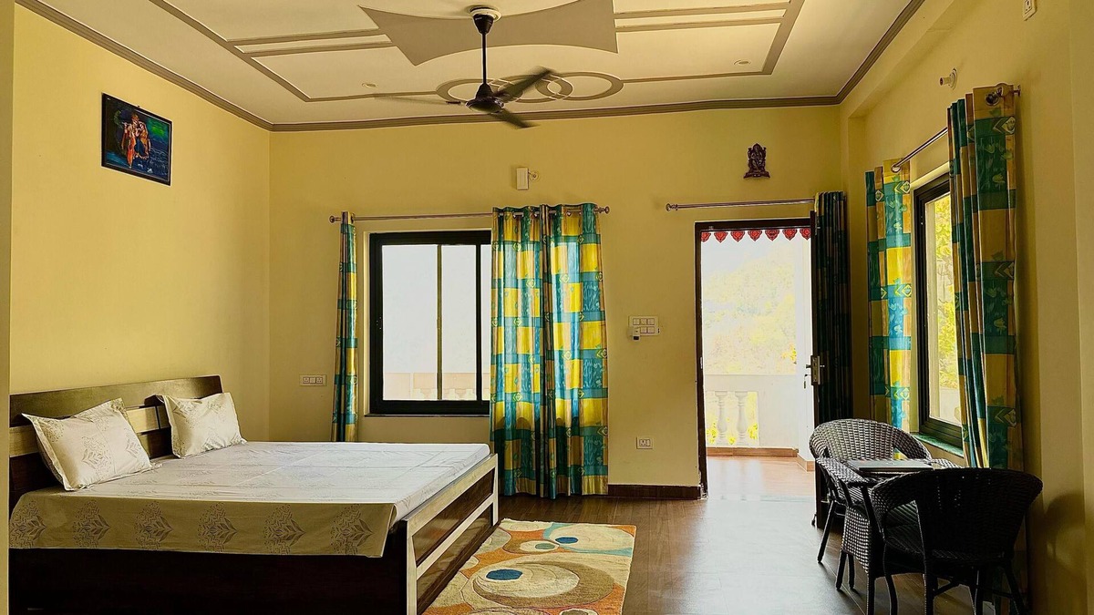 Sirala Bed & Breakfast | Authentic Rishikesh Stay Cozy 2-Room Homestay