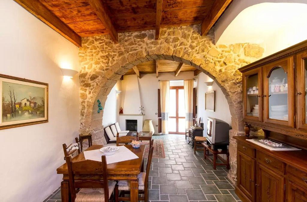 Sant'Antioco Apartment | Authentic Sardinian Home
