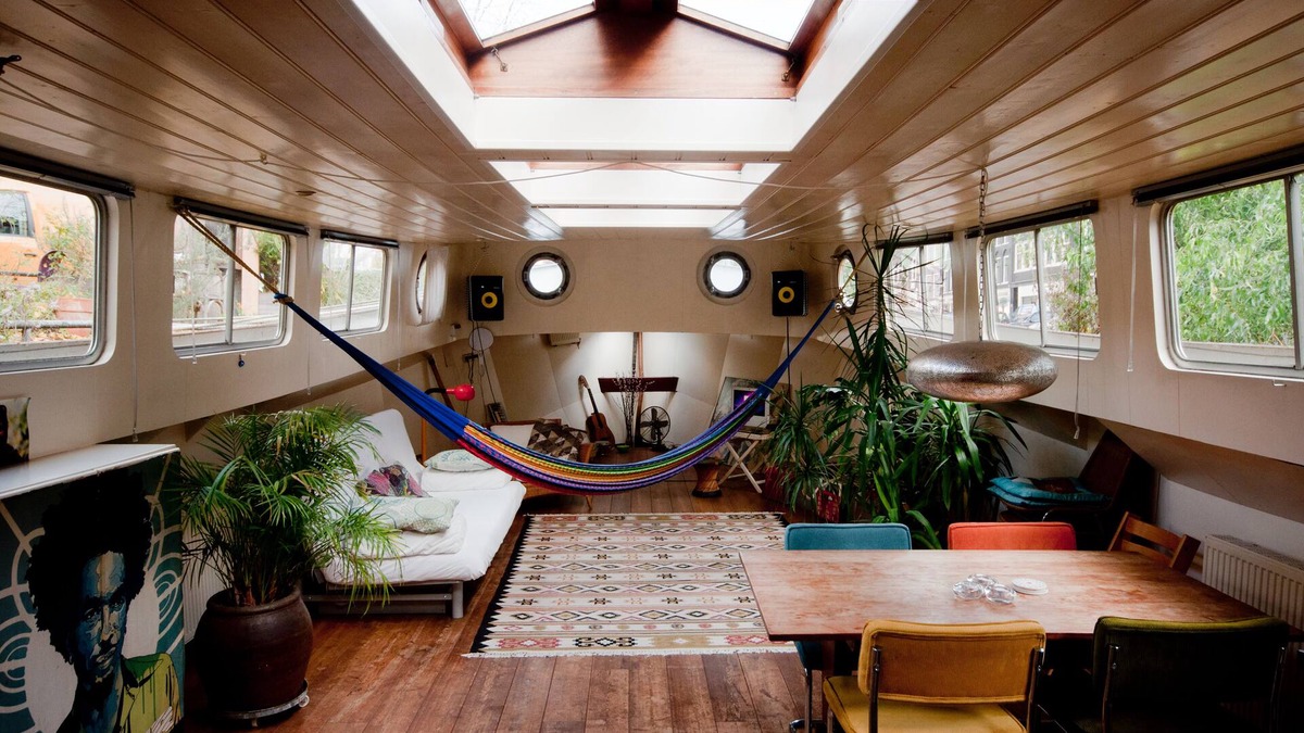 Amsterdam City Centre Boat Rental | Authentic Ship,Green and Quiet Canal in Center of Amsterdam