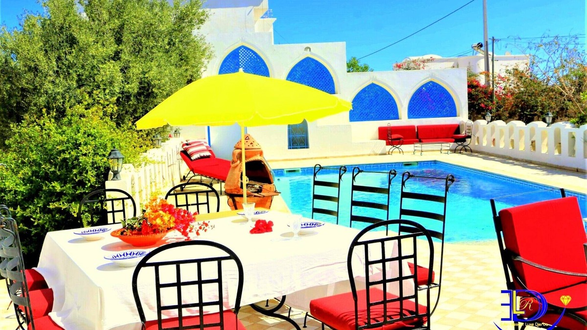 Aghir Villa | Authentic Villa Bougainvillier, Djerba Tunisia