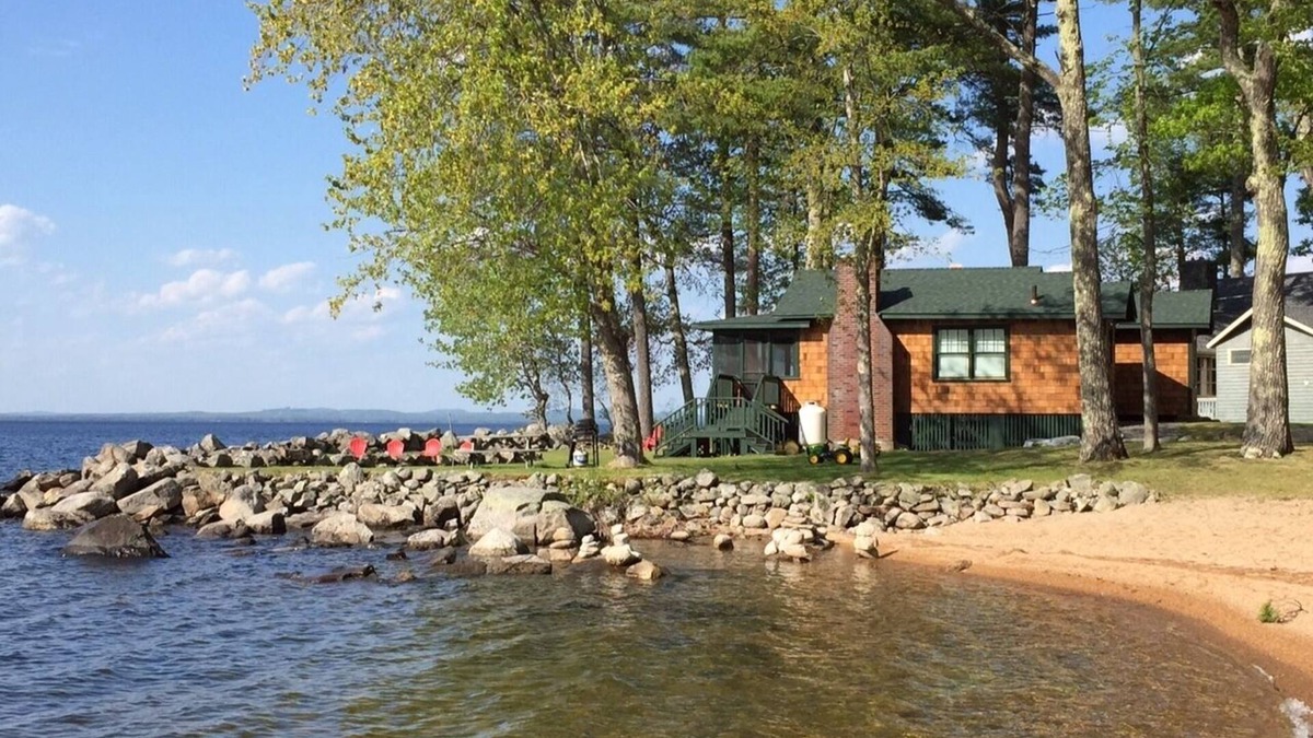 Standish Cottage | Authentic with Luxury Amenities With 250 Ft Of Private Sandy Frontage On Sebago