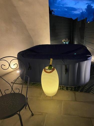 Prunay Apartment | Autour de la bulle