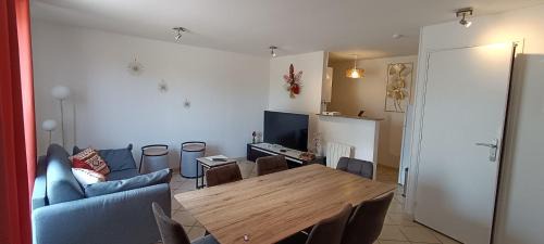 Saint-Regnobert-de-la-Cote-de-Nacre Apartment | Auva - SILS Maison 48 m2 à 5 minutes à pied de la plage