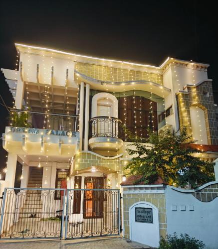 Indore House | Ava Homestay
