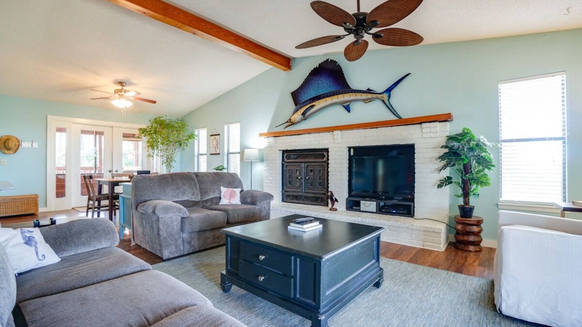 Cape San Blas House | Available for Fall! Dog-Friendly! Bay Views! Screened-in Porch! Sunset Views!