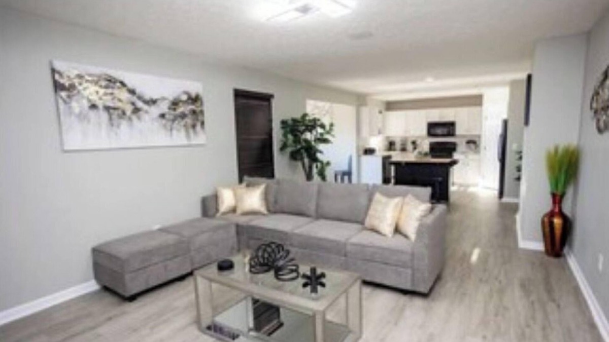 Burlington House | Avalon Paradise