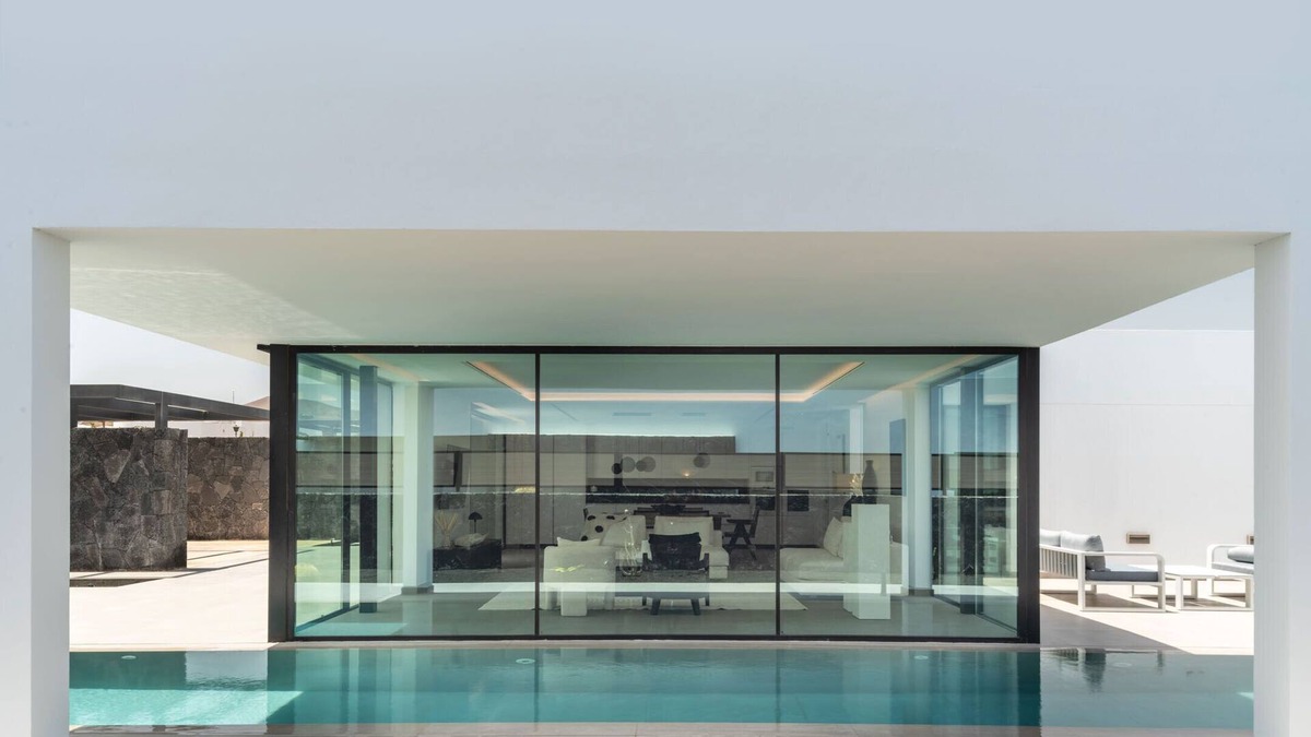 Puerto Calero Villa | Avasarala | A 3 bedroom luxury villa with 20 metre pool in Puerto Calero