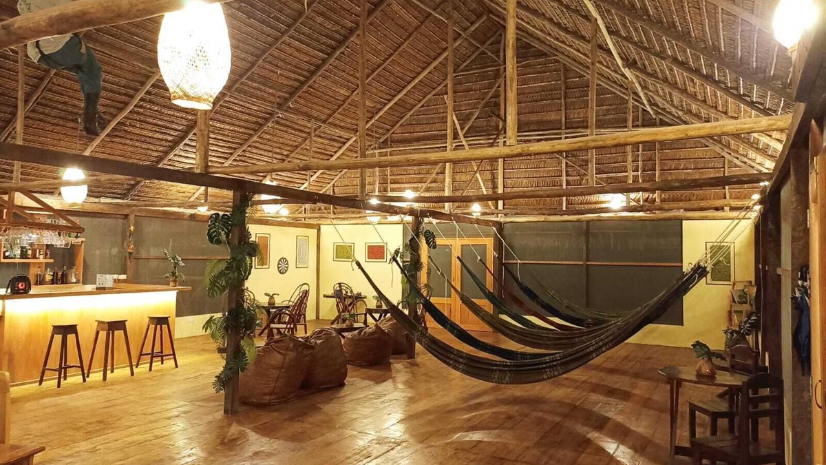 Indiana Cabin | Avatar Amazon Lodge & Canopy Park