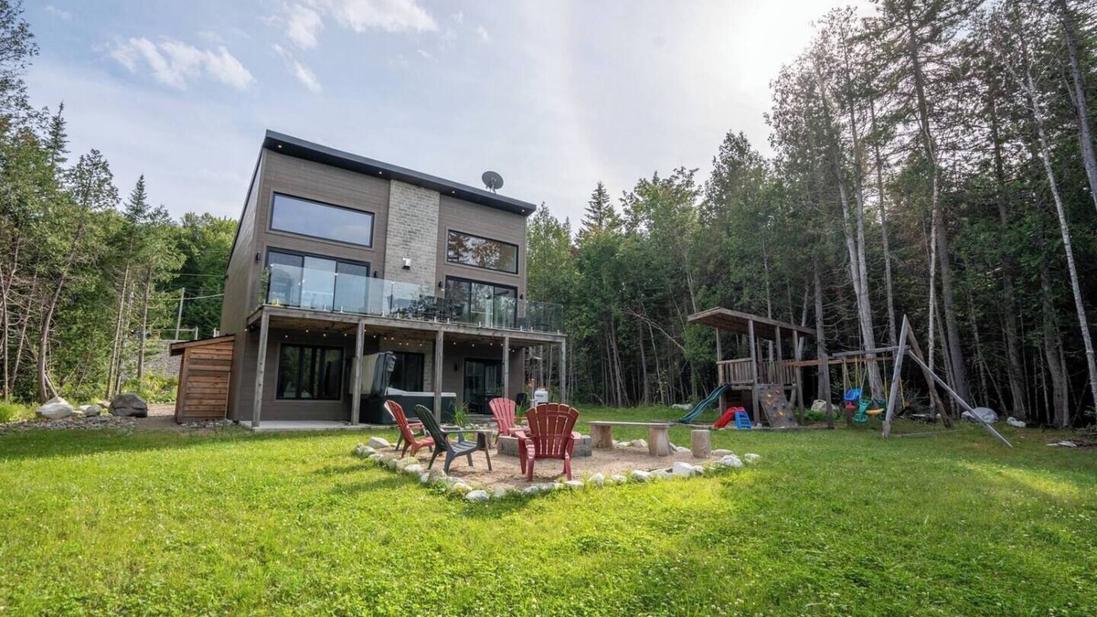 Saint Come Ski Chalet | Aventura | Family, Spa, Fireplace, Privacy, Relaxation