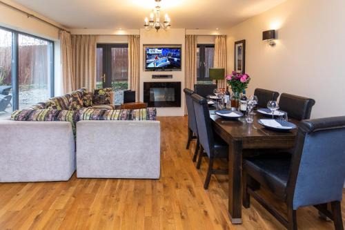 Killarney House | Avenue 10