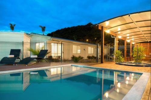 Paihia Hotel | Averill Court Motel