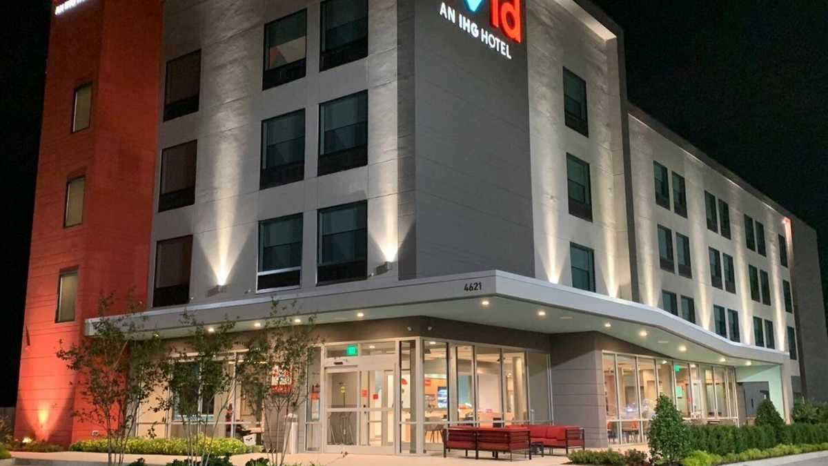 Central Oklahoma City Hotel | avid hotel Oklahoma City Airport by IHG