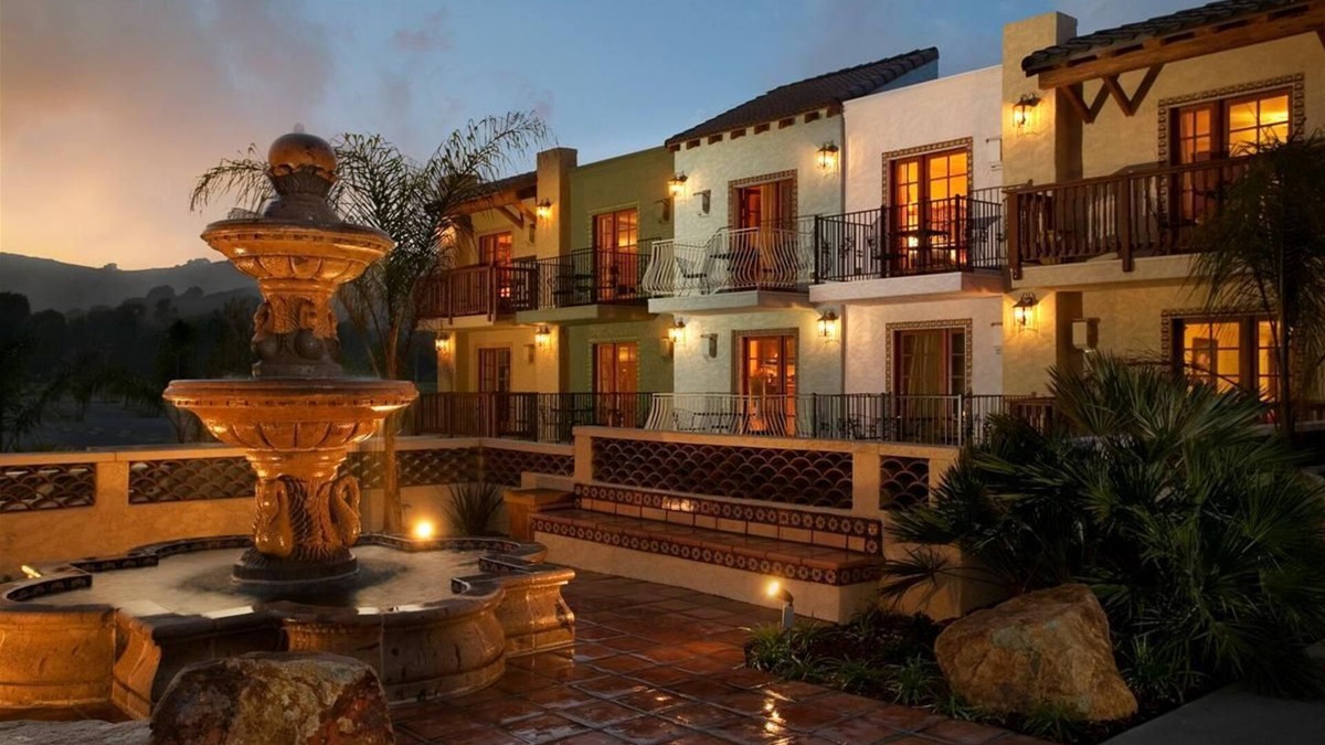 Avila Beach Hotel | Avila La Fonda Hotel