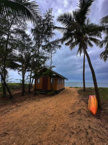 Kasaragod District House | Avisa Beach House