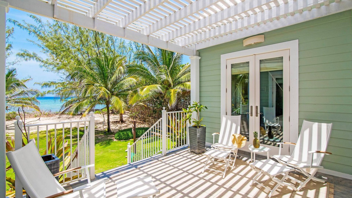 West Bay House | Avocado Cottage: Boutique Oceanfront Micro-Resort 10 mins from Seven Mile Beach
