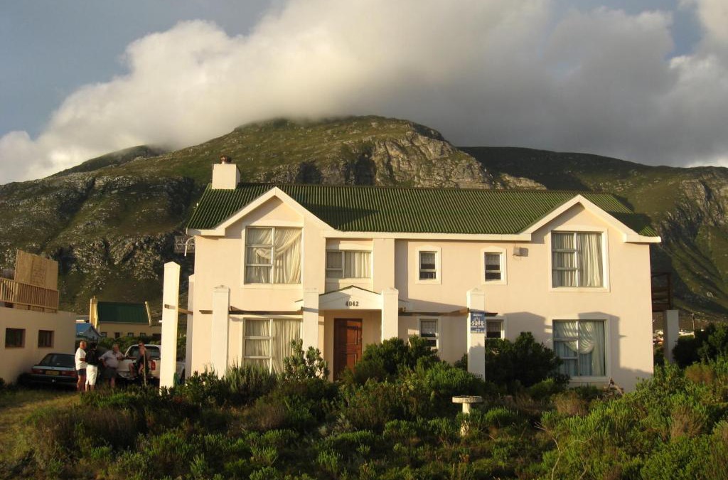 Betty's Bay House | Avondsrus Guesthouse