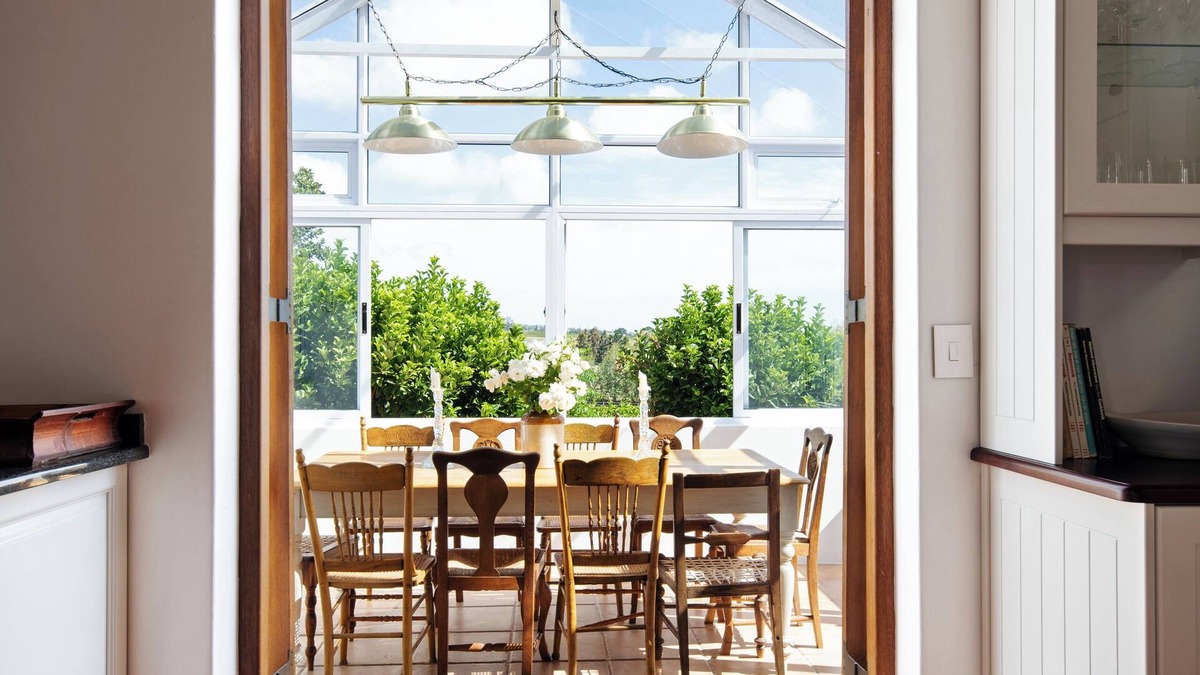Flora Park Bed & Breakfast | Avontuur Manor House