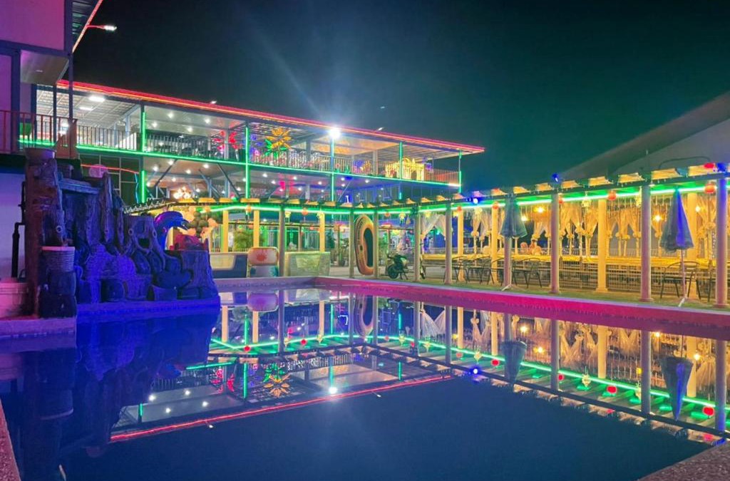 Kampung Bukit Rangin Hotel | Awangan Palace