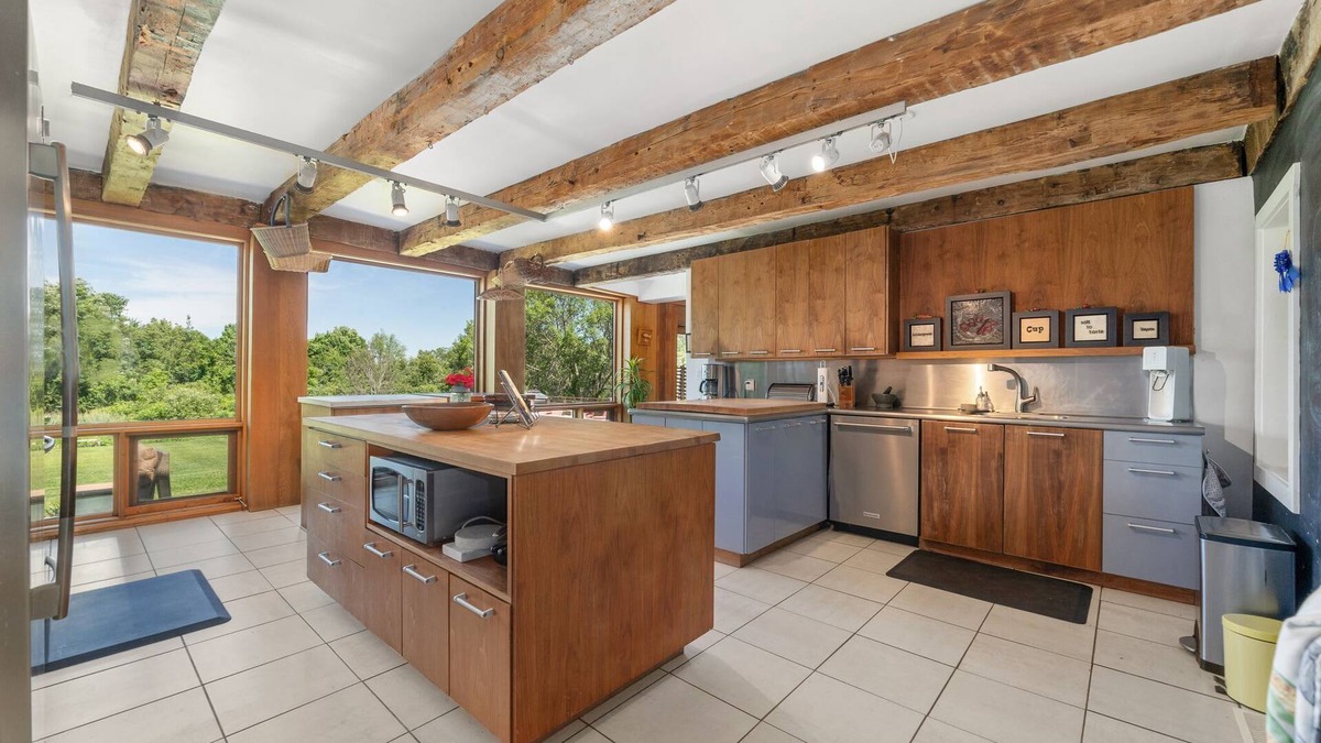 Cherry Valley House | Away in the County - As featured on HGTV