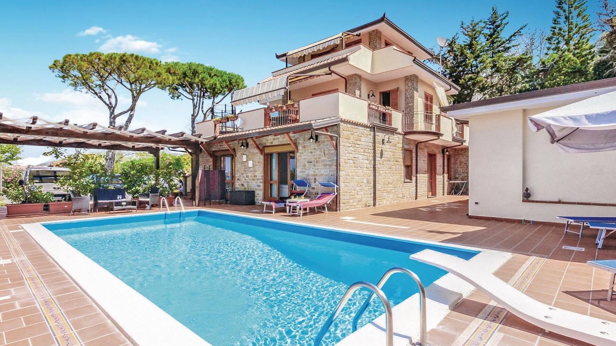 Santa Maria di Castellabate Apartment | Awesome apartment in Castellabate -SA-