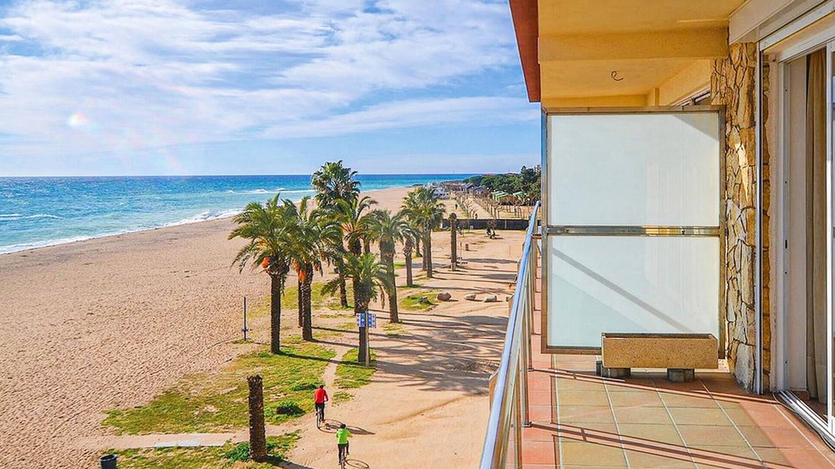 Santa Susanna Apartment | Awesome apartment in Santa Susanna