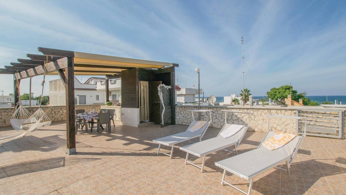 Municipio 1 Apartment | Awesome apartment in Bari with WiFi