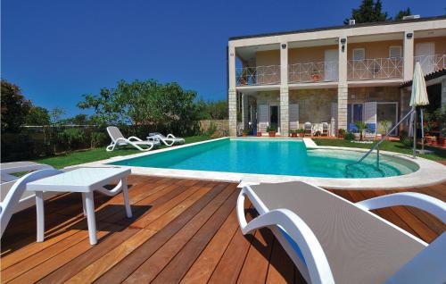 Izola Apartment | Awesome Apartment In Izola With Wifi