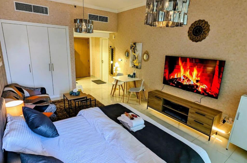 Business Bay Apartment | Awesome Brand New Apartment with a Great View.
