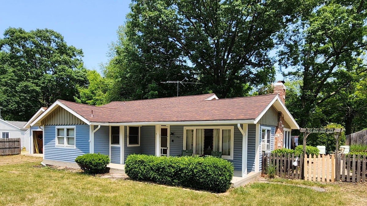 Harbert Cottage | Awesome Harbor Country Cottage with Hot Tub - Close To Everything!