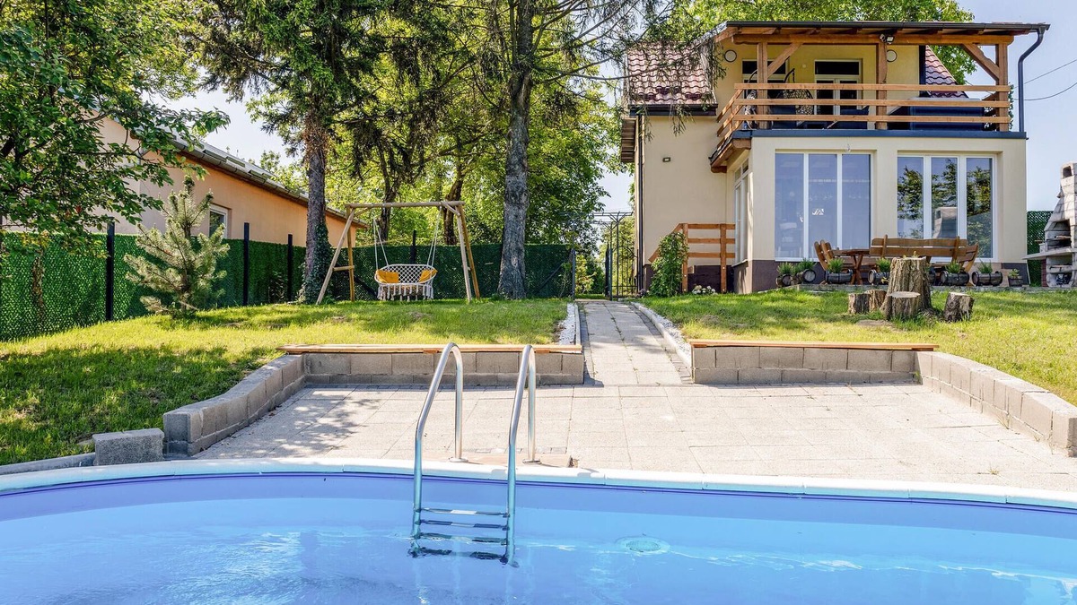 Aljmas House | Awesome home in Aljmas