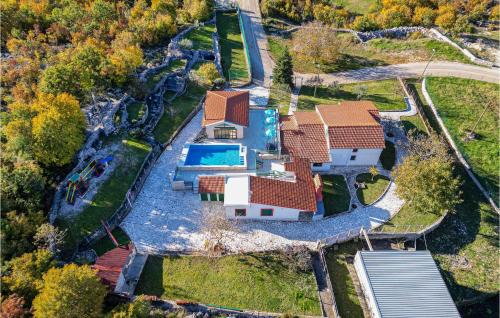 Kotlenice House | Awesome Home In Dugopolje With Wifi