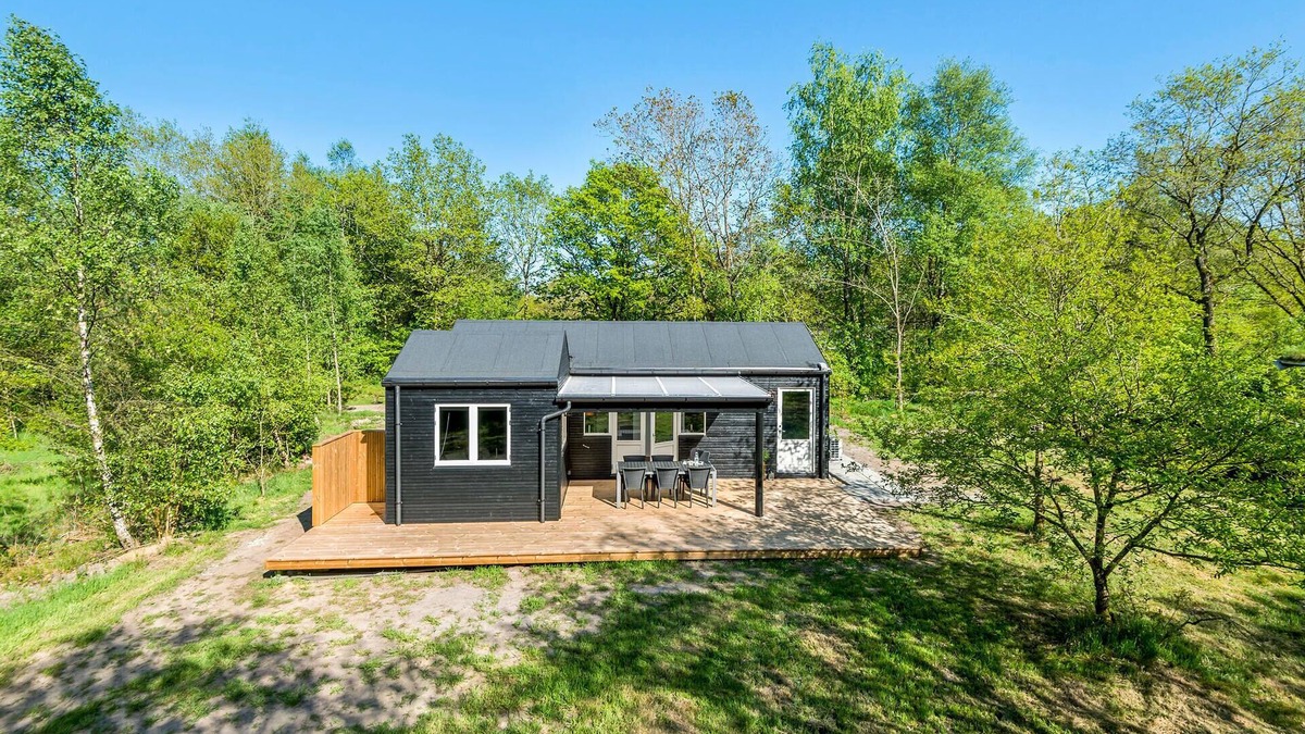 Skygge House | Awesome home in Give with WiFi