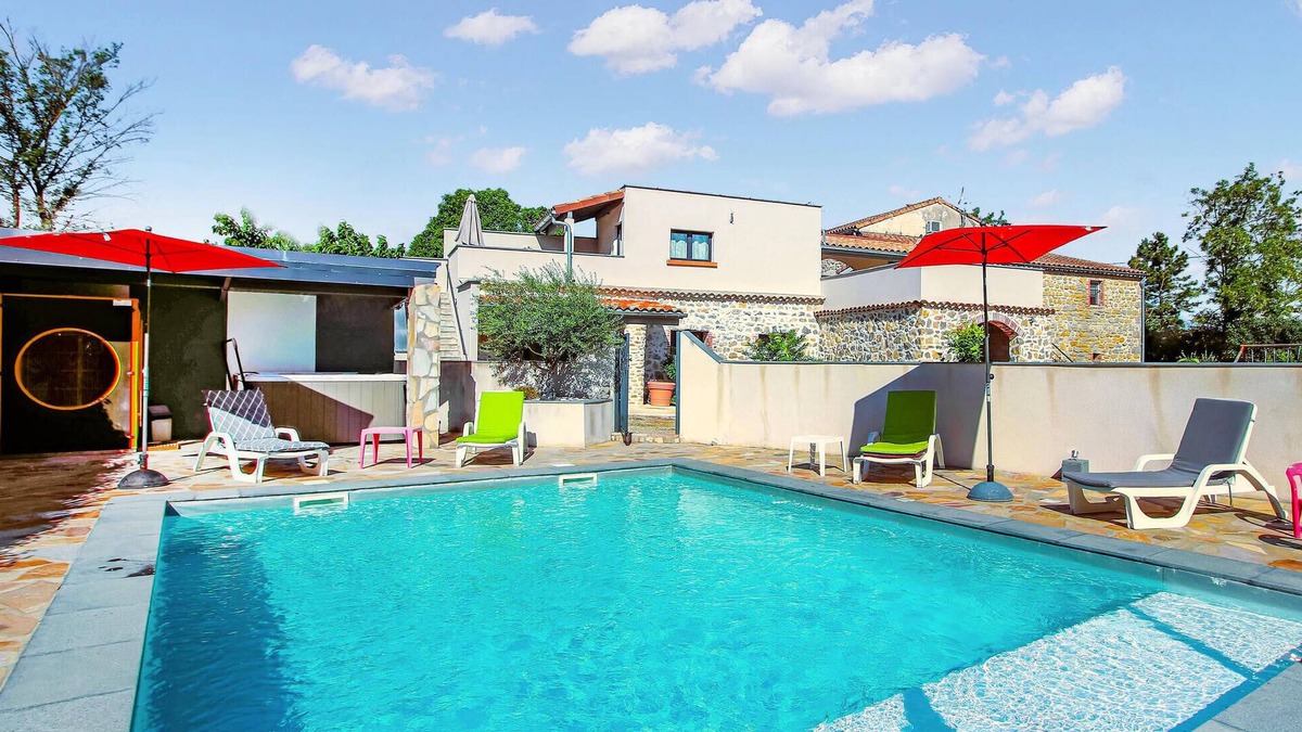 Grospierres House | Awesome home in Grospierres with sauna