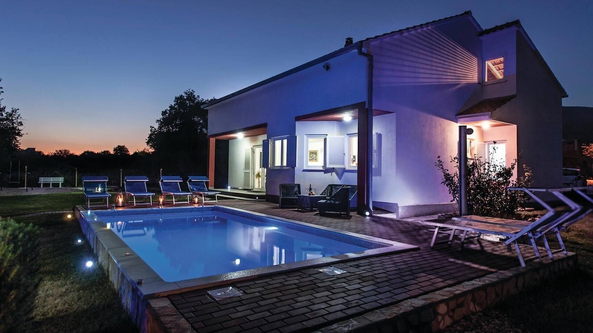 Rudine House | Awesome home in Kastel Novi