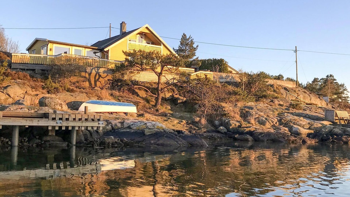 Arendal House | Awesome home in Kongshavn with sauna
