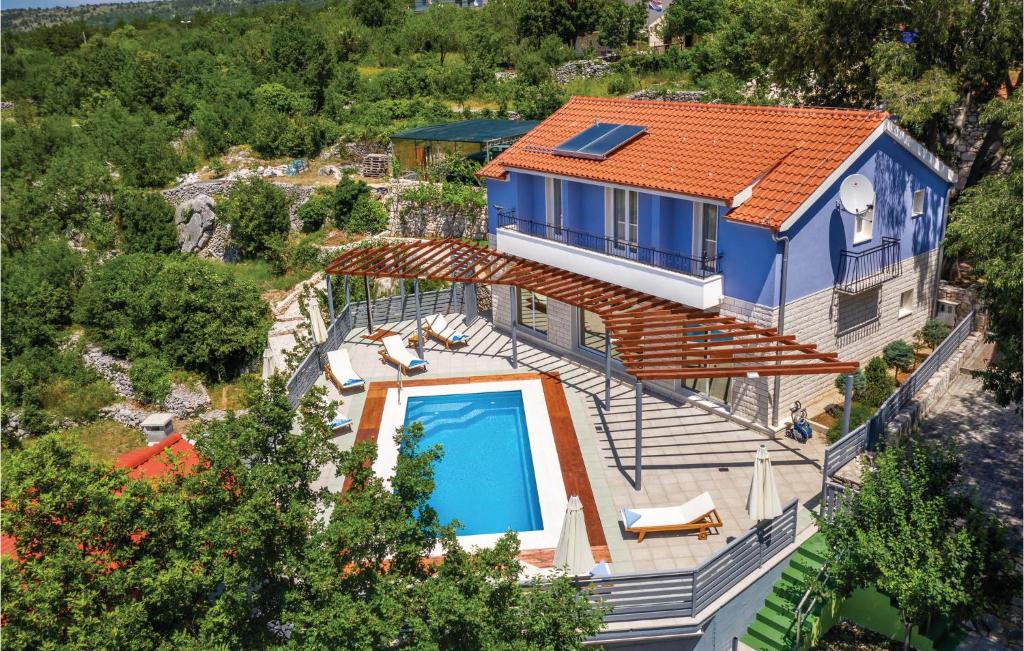Lovrec House | Awesome home in Lovrec with 3 Bedrooms, WiFi and Heated swimming pool