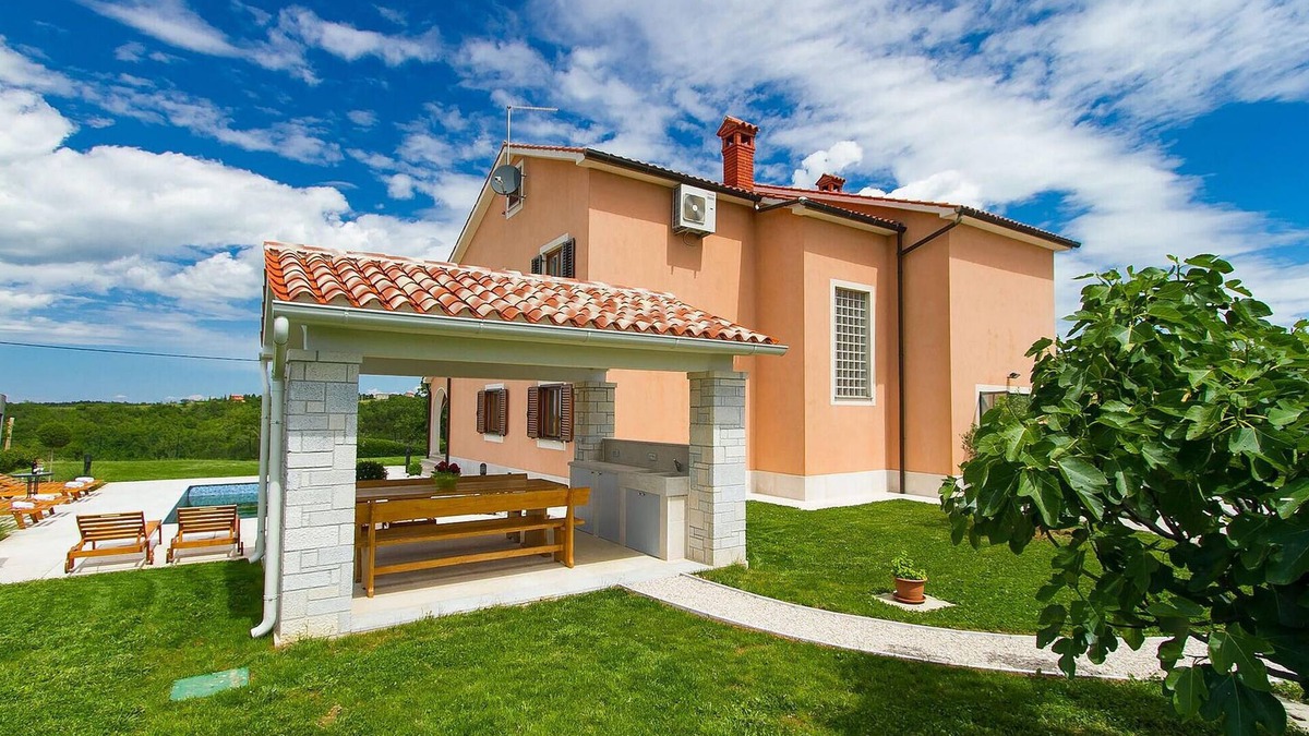 Novaki Motovunski House | Awesome home in Motovun