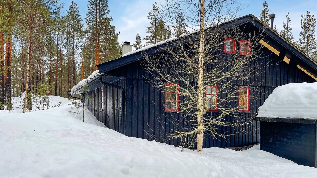 Trysil House | Awesome home in østby with kitchen